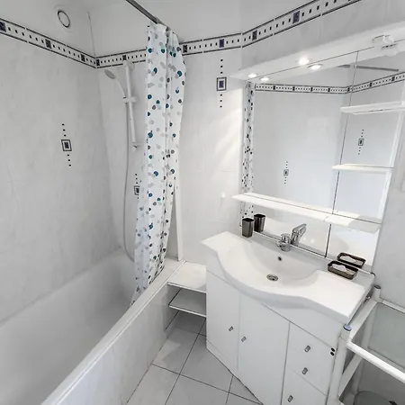 Daire Les Ondines Sea View With Air Conditioning