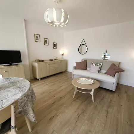 Les Ondines Sea View With Air Conditioning 아파트 *