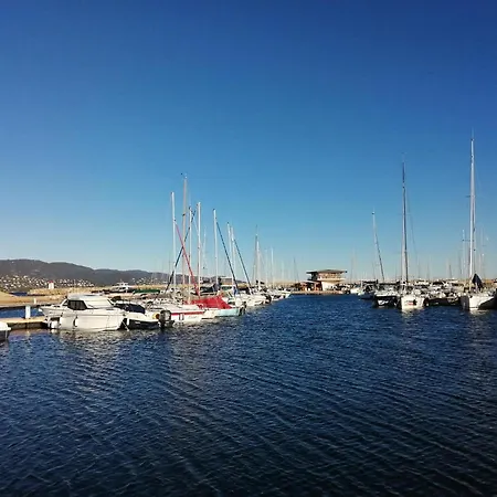 Les Ondines Sea View With Air Conditioning