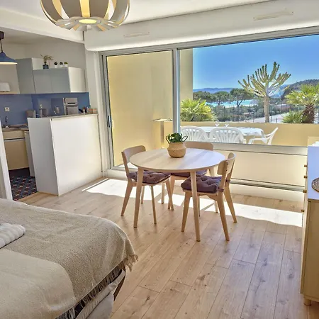 Les Ondines Sea View With Air Conditioning *